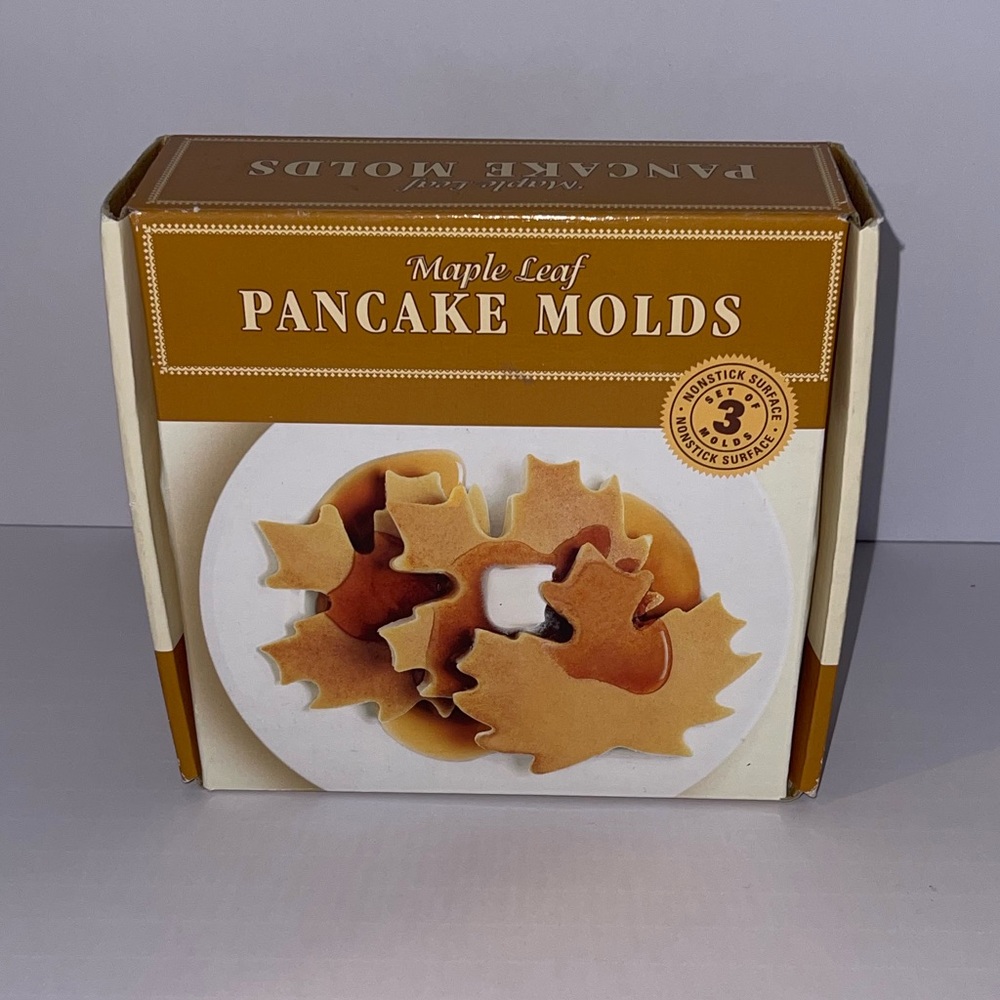 💥Clearance💥 Williams Sonoma Leaf Pancake Molds